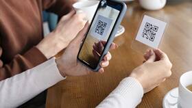 Как оплачивать QR-кодом через ВТБ в Канцлер